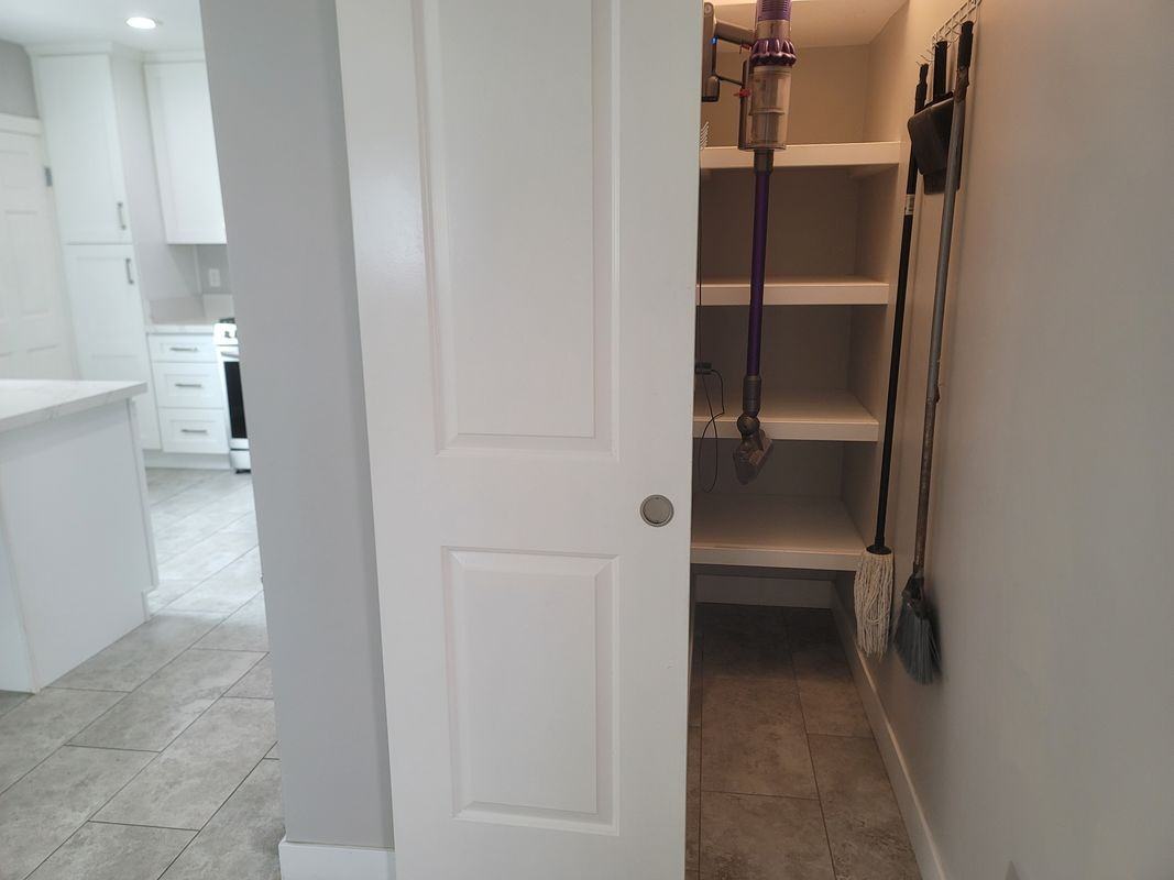 3948 Rose Ave - Photo 7 of 19