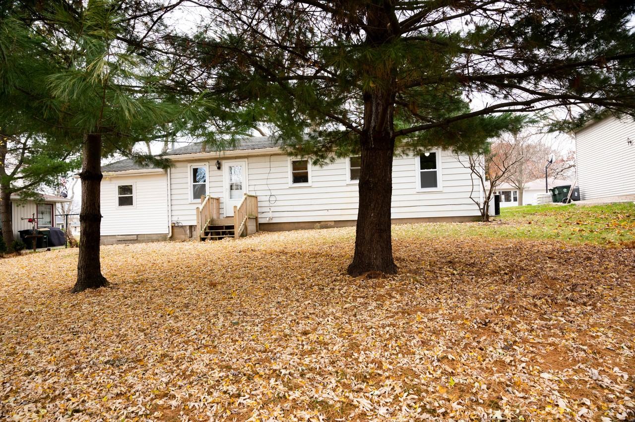 138 Oak Lane - Photo 2 of 13
