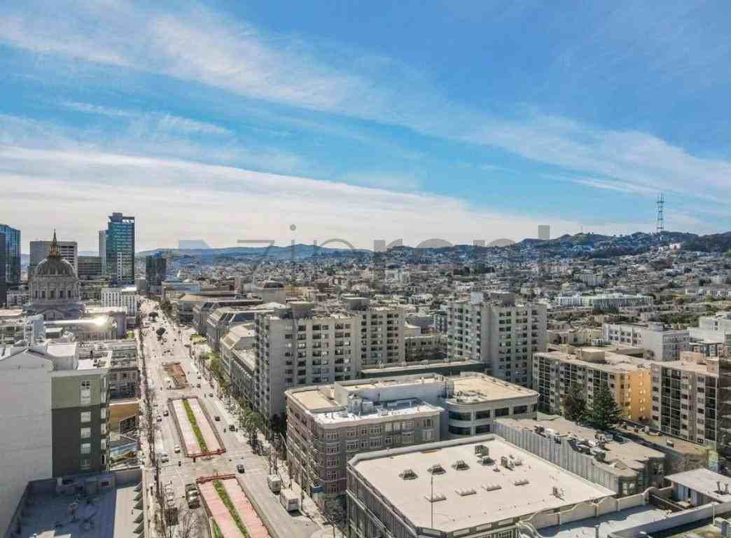 851 Van Ness Ave #306 - Photo 2 of 21
