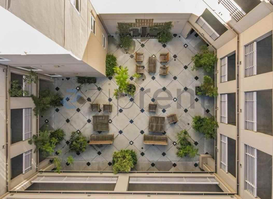 851 Van Ness Ave #306 - Photo 4 of 21