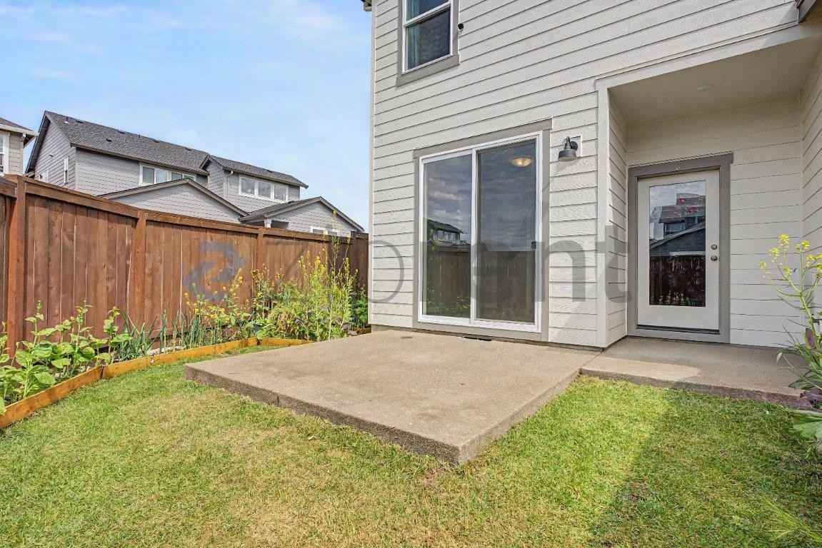 31060 Nw Yorkshire St - Photo 5 of 24