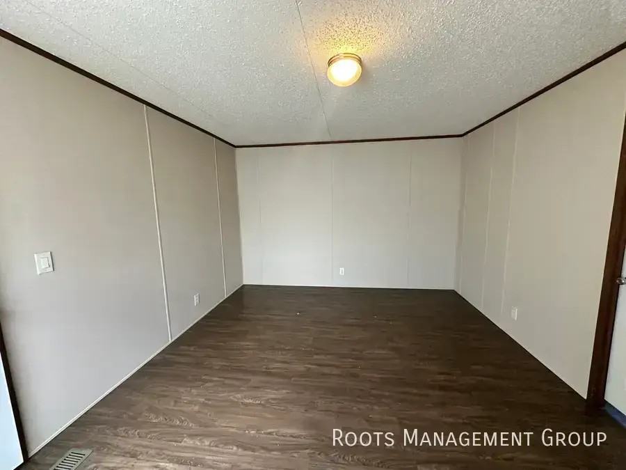 2088 E Empire Ave #160 - Photo 5 of 14