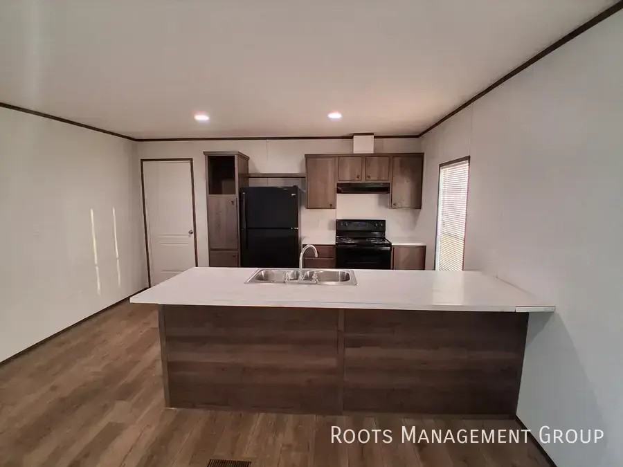 3 Keith Cir #3K - Photo 2 of 7
