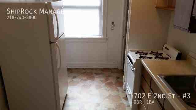 702 E 2nd St #3 - Photo 4 of 5