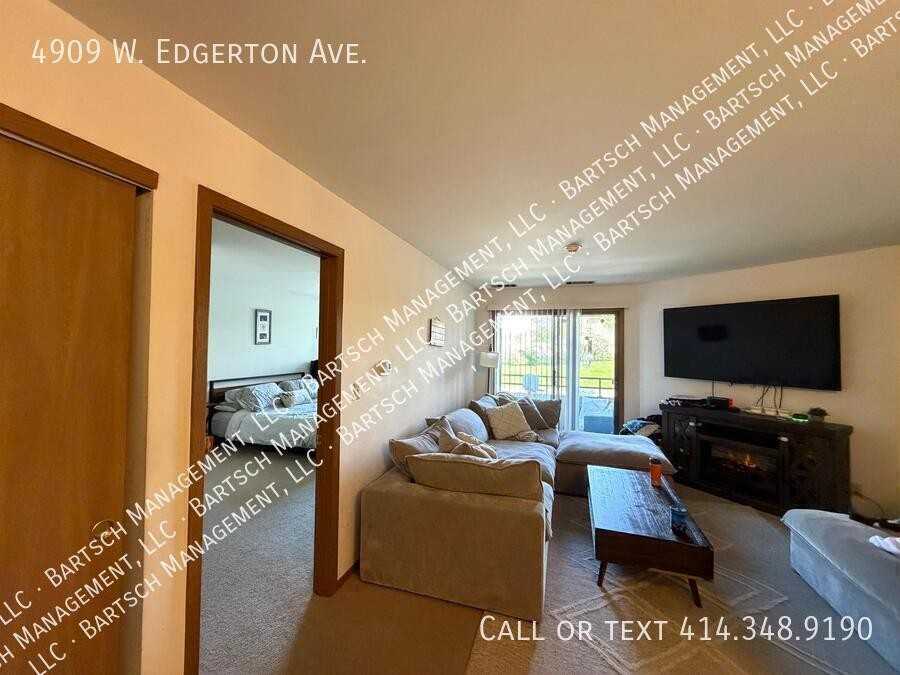 4909 W Edgerton Ave - Photo 2 of 9