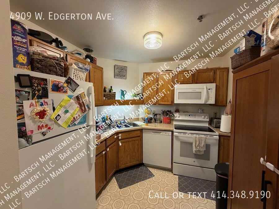 4909 W Edgerton Ave - Photo 3 of 9