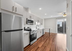 featured image of 2016 Oxford Ave