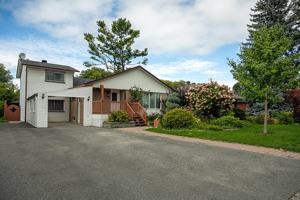 featured image of 1255 Rideout Cres