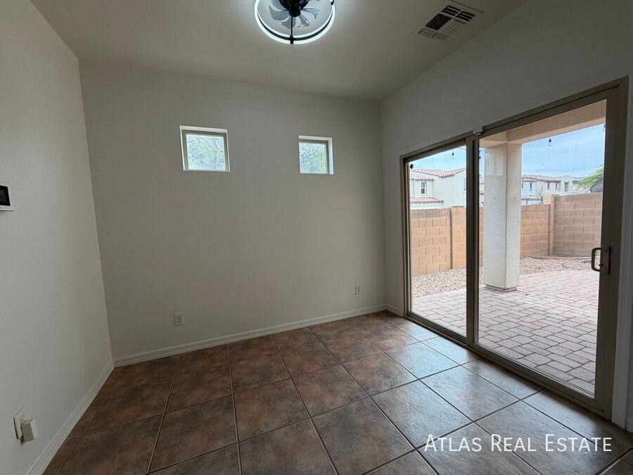 37 W Camino Rancho Palomas - Photo 4 of 45