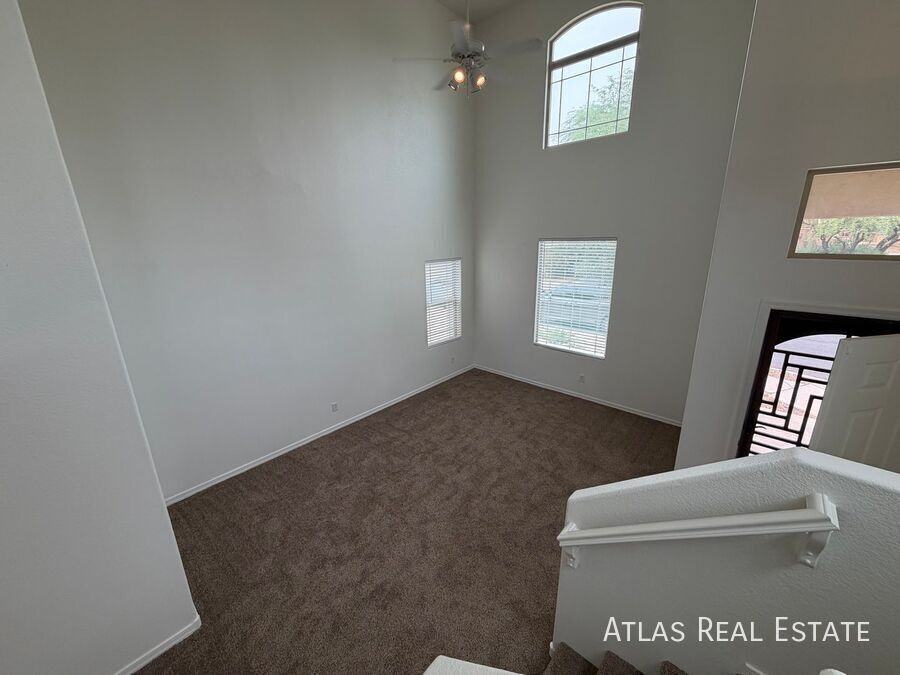 37 W Camino Rancho Palomas - Photo 6 of 45