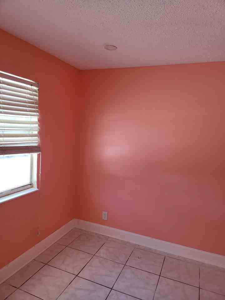 5020 Norma Elaine Rd #B - Photo 6 of 8