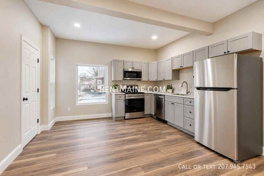 392 S Main St #1 - Photo 7 of 22