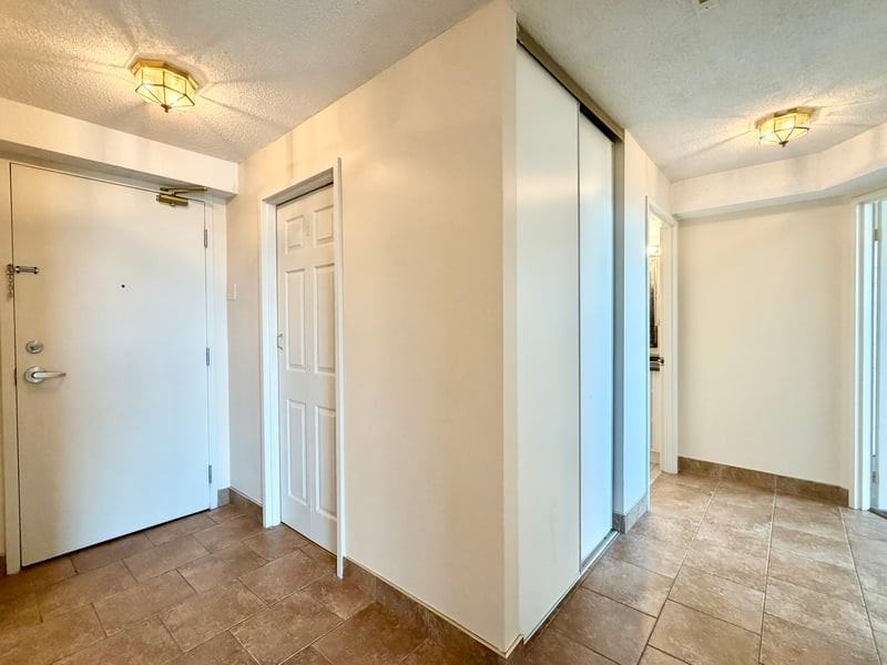 1440 Heron Road Unit 402 - Photo 2 of 14