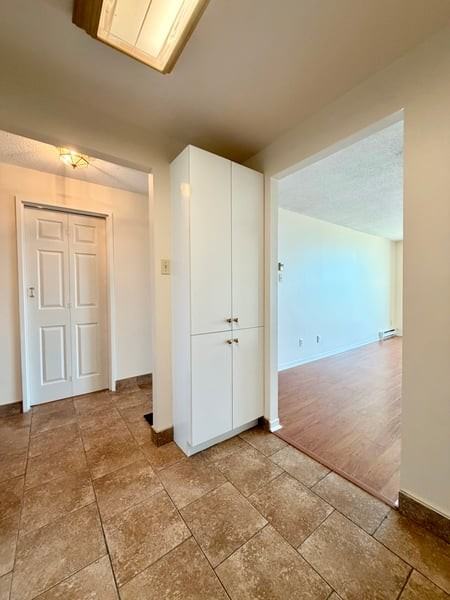 1440 Heron Road Unit 402 - Photo 4 of 14