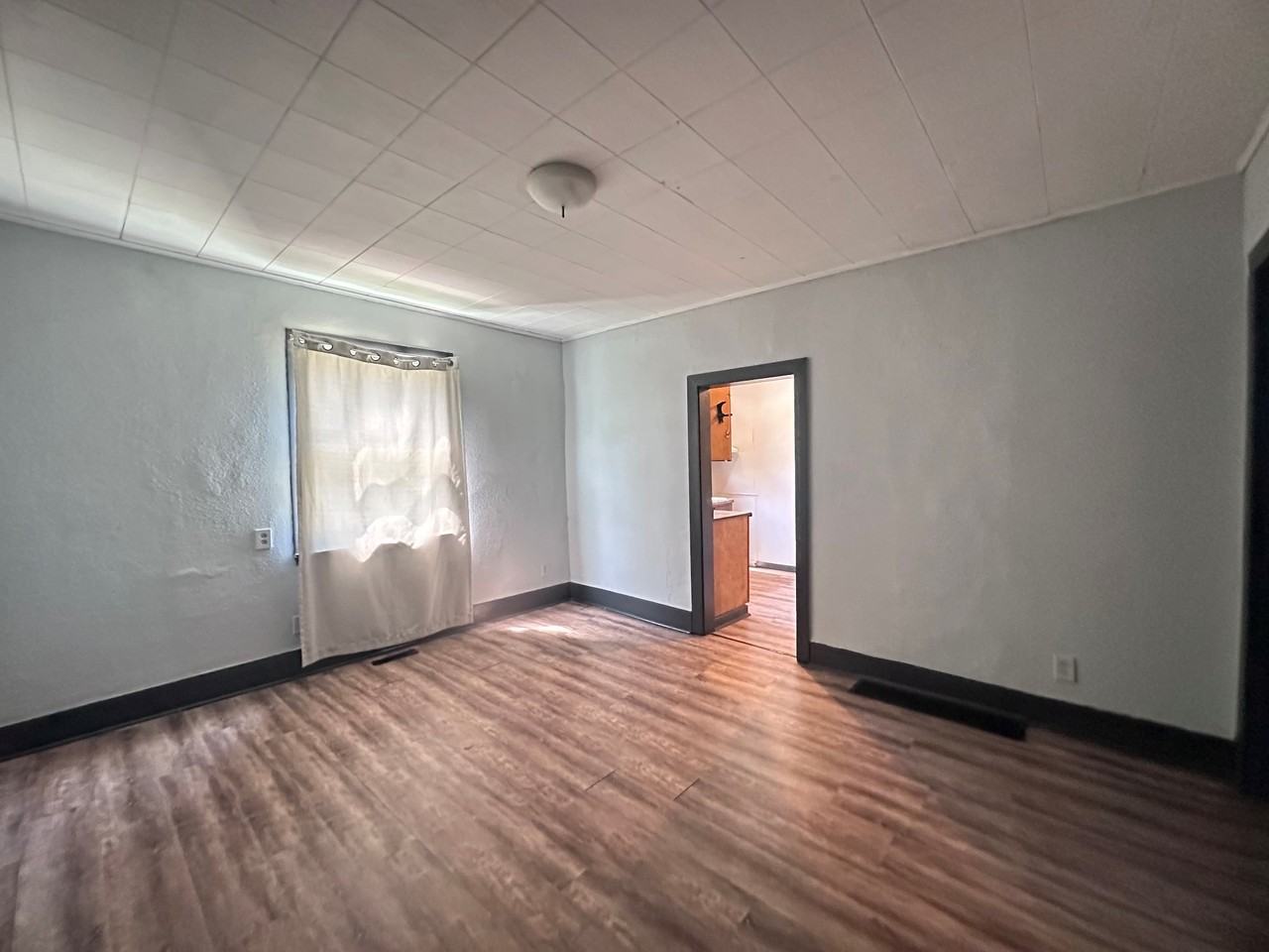 614 Chandler St - Photo 5 of 16