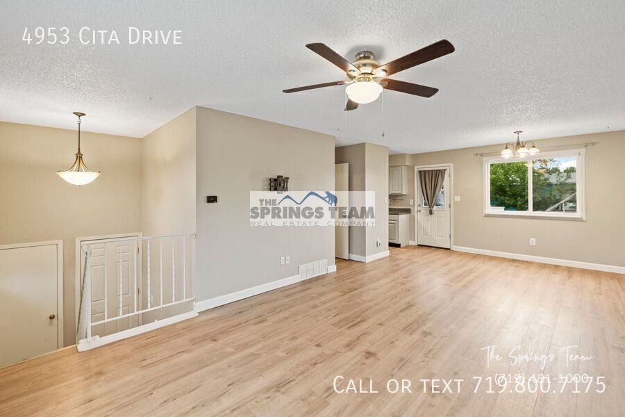 4953 Cita Dr - Photo 7 of 33