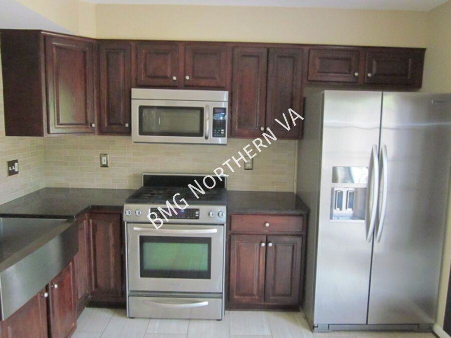 14306 Newbern Loop - Photo 6 of 30