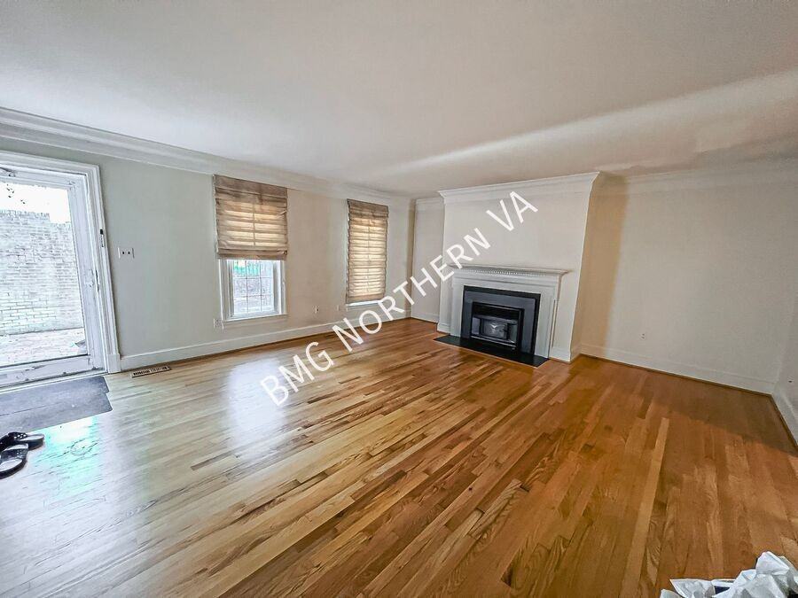 1325 N Lynnbrook Dr - Photo 5 of 50