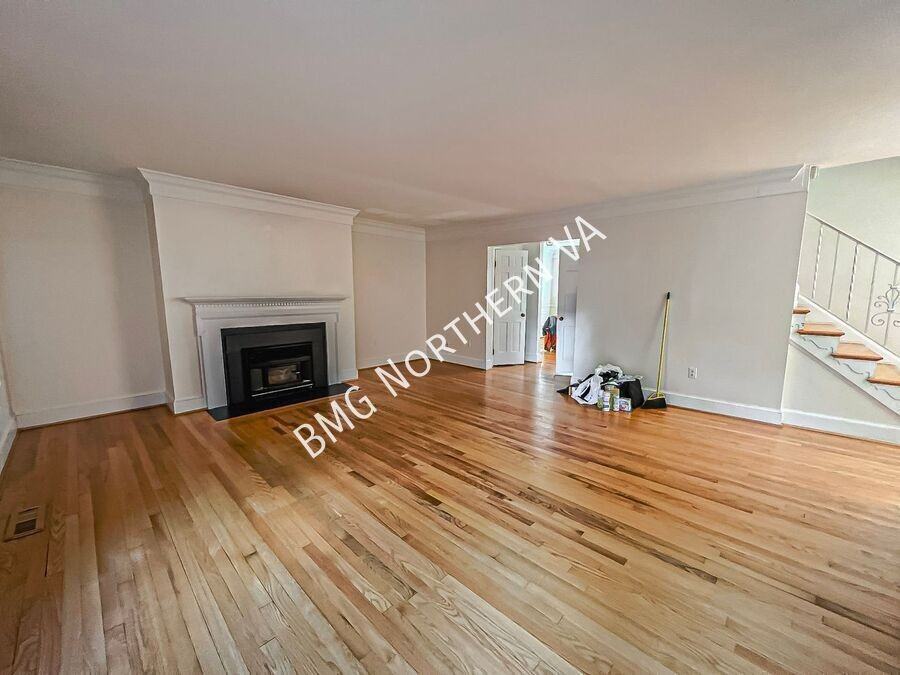1325 N Lynnbrook Dr - Photo 6 of 50