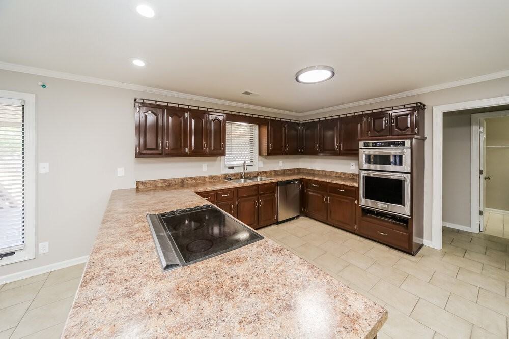 6404 Evergreen Dr - Photo 7 of 19