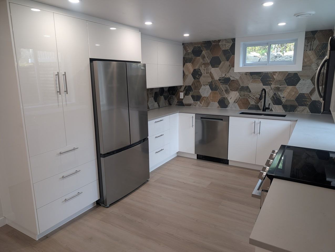 919 Bermuda Avenue ##B - Photo 3 of 20