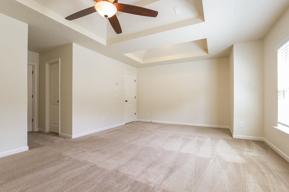 639 Ocean Ave - Photo 7 of 17