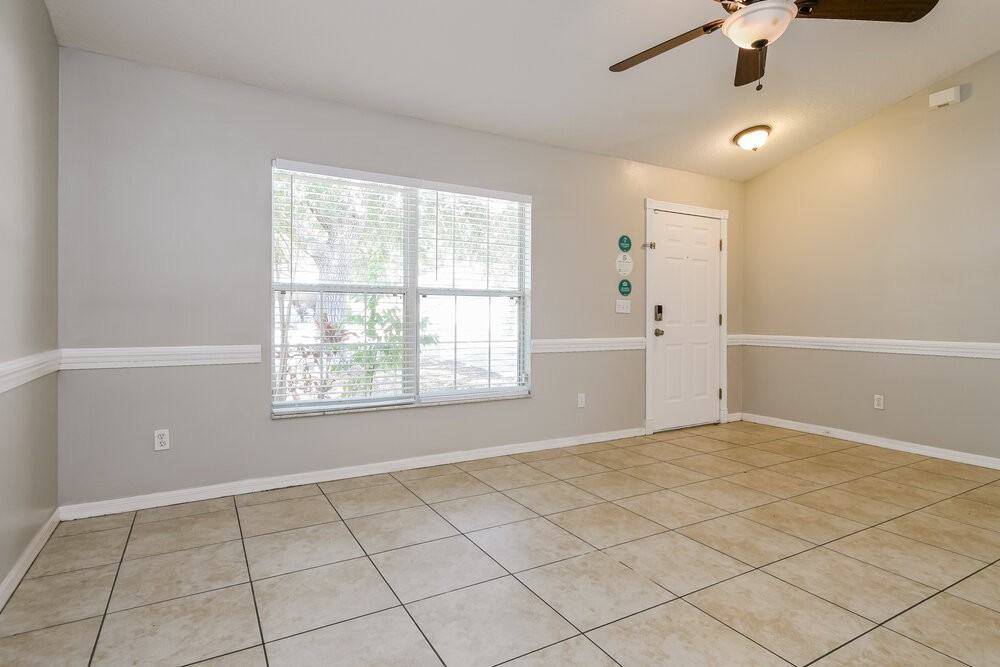 926 Willow Run St - Photo 7 of 19