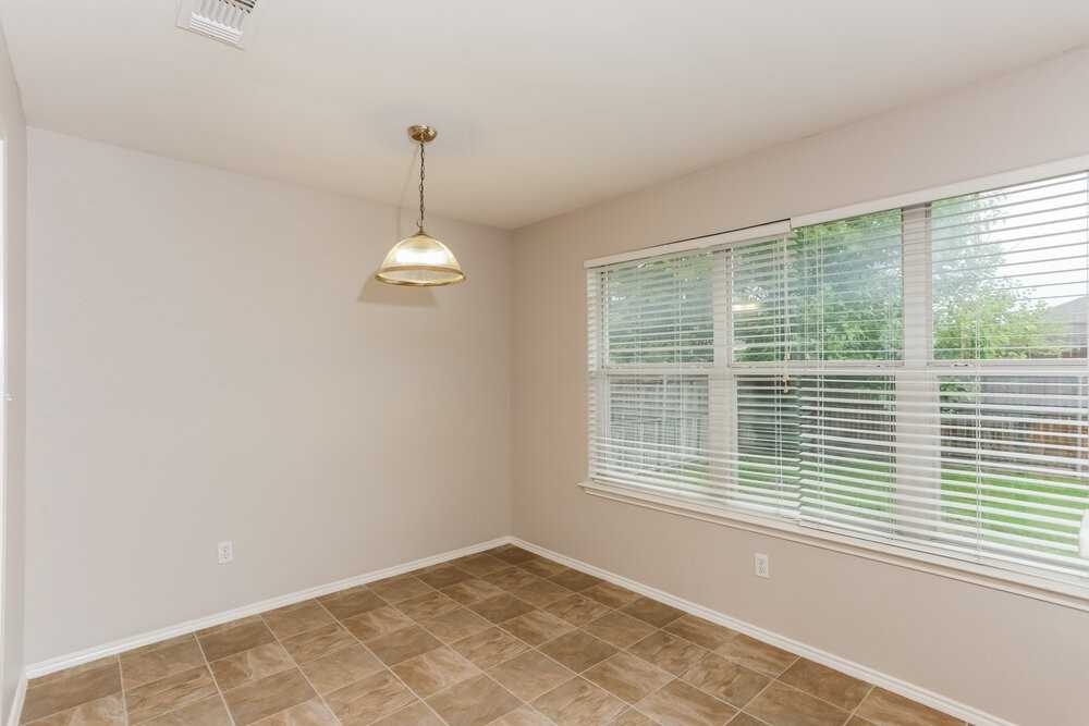 7501 Fossil Garden Dr - Photo 5 of 16