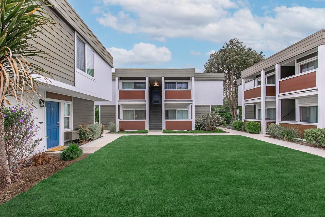 Fairway Village - Photo 6 of 50