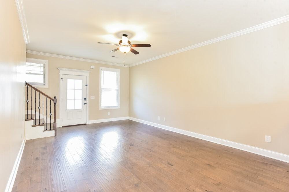575 Hollandale Rd - Photo 5 of 20