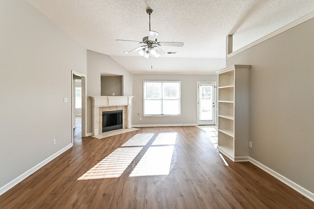 6480 Cheyenne Dr - Photo 4 of 16