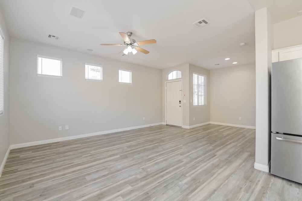680 Marlberry Pl - Photo 6 of 20