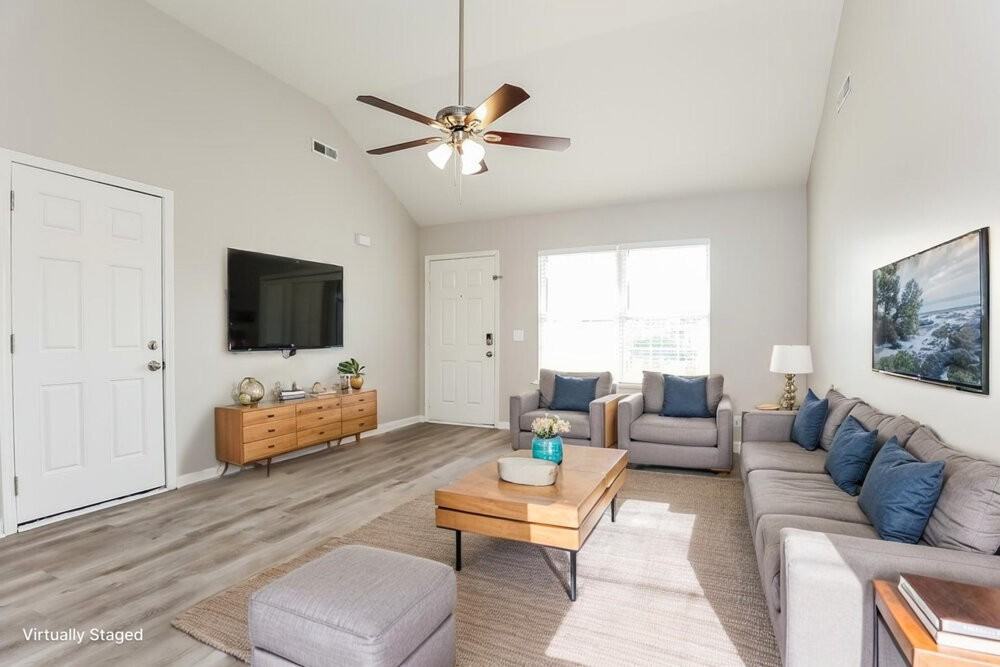 3025 Ace Wintermeyer Dr - Photo 4 of 19