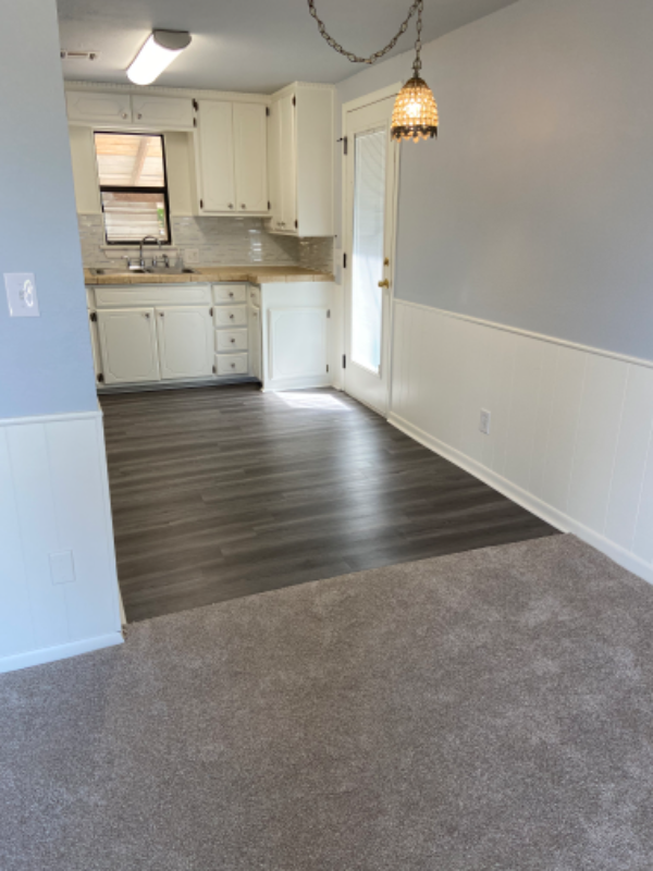 1012 E Farrall - Photo 5 of 8