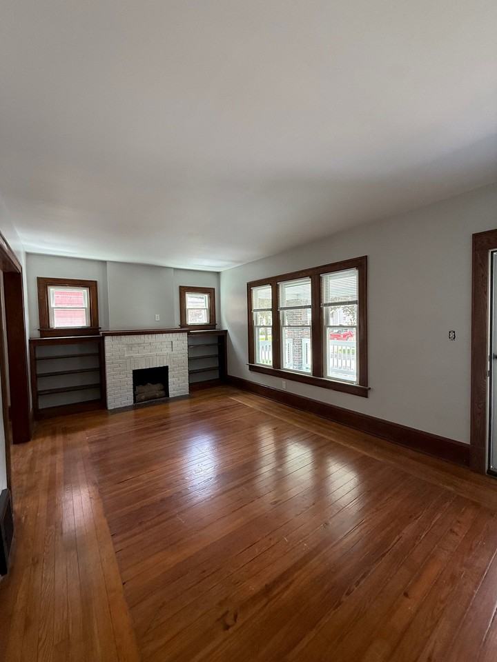 825 Avon St #1 - Photo 3 of 15