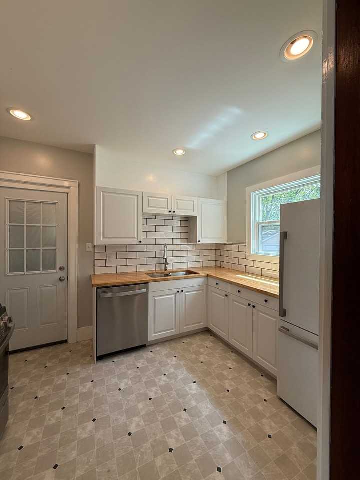 825 Avon St #1 - Photo 7 of 15
