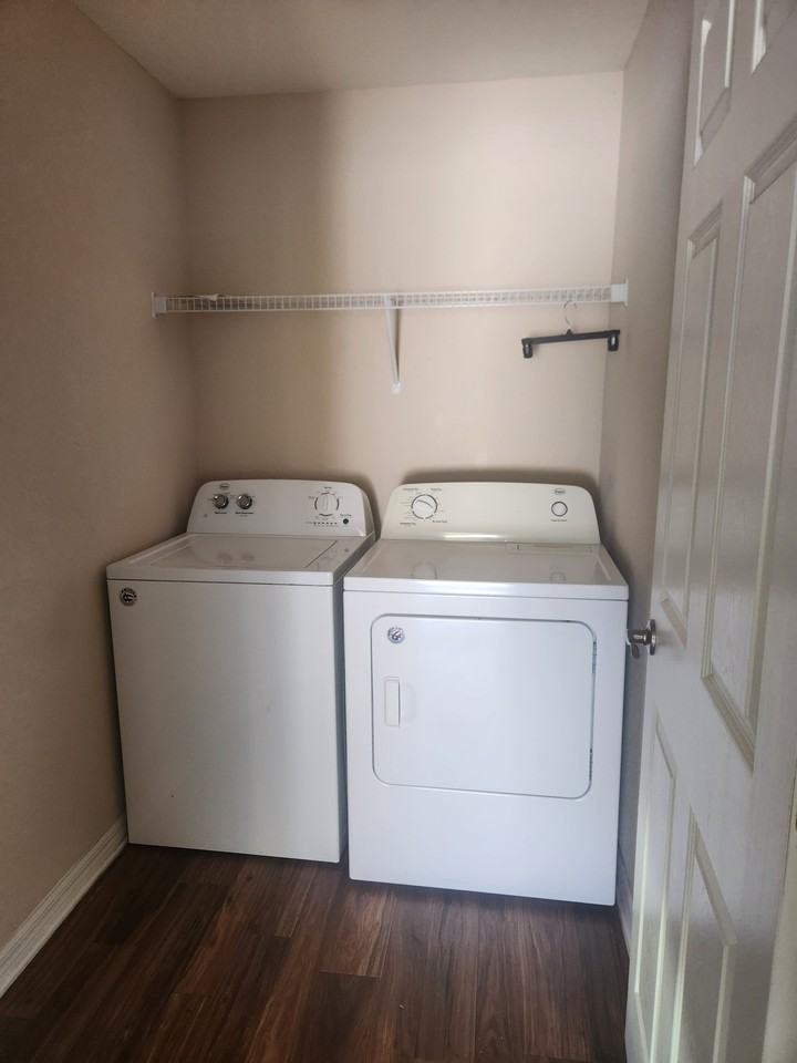 750 Greenshank Dr #1 - Photo 7 of 10