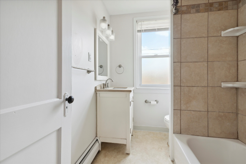 4241 Aldine St #1 - Photo 4 of 5