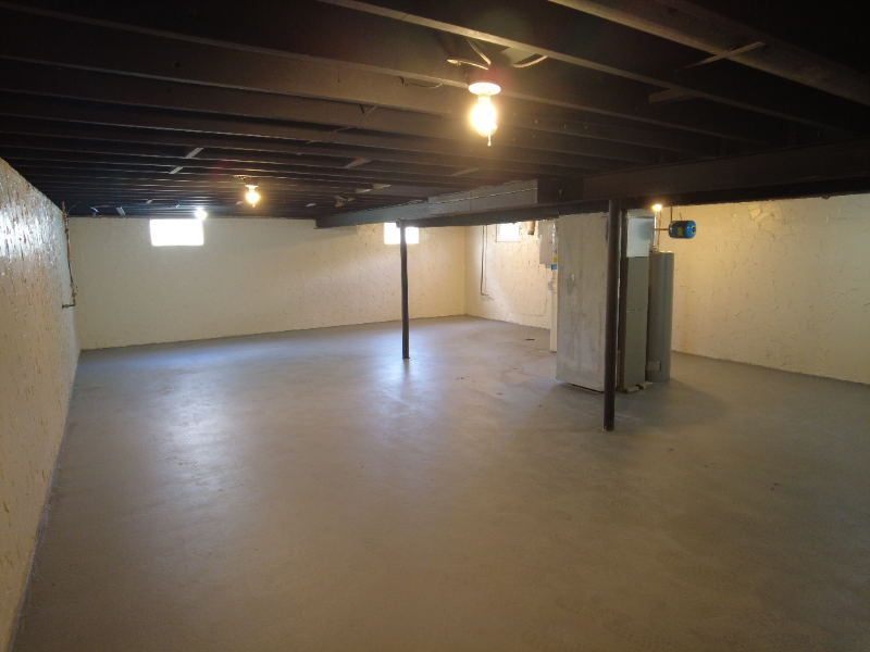 1127 Congress Ave - Photo 6 of 19