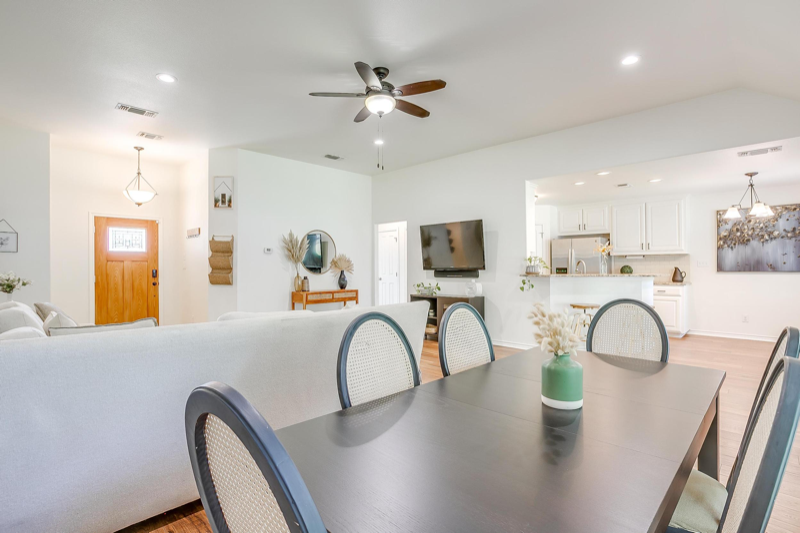 205 Shady Ln - Photo 7 of 33