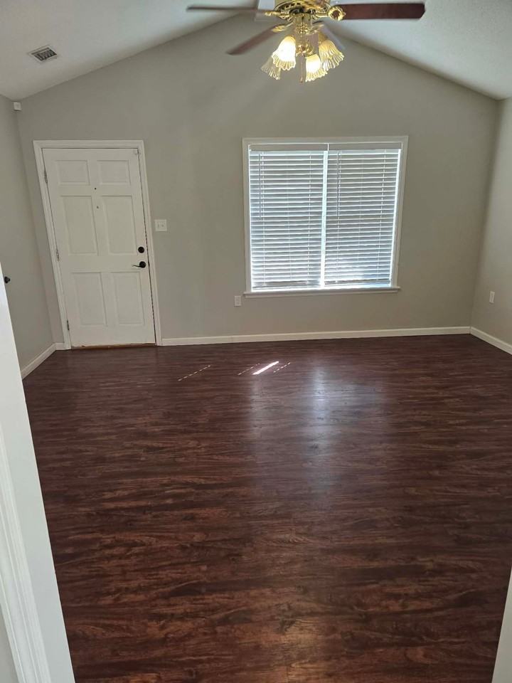 1779 Wayland Park Dr - Photo 3 of 18