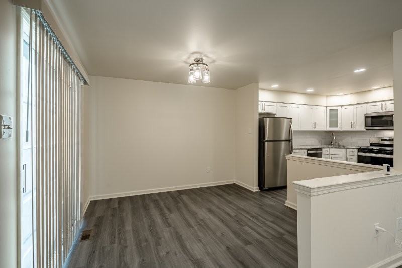 609 Hamilton St - Photo 6 of 19
