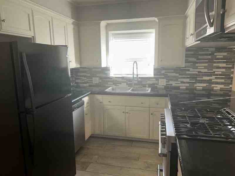 2164 18th Ave - Photo 4 of 16