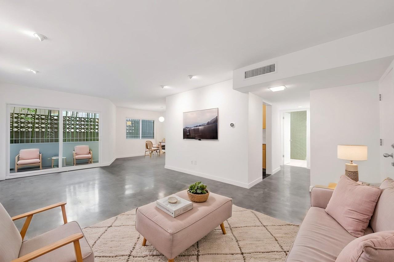 7767 Hollywood Blvd #106 - Photo 6 of 26