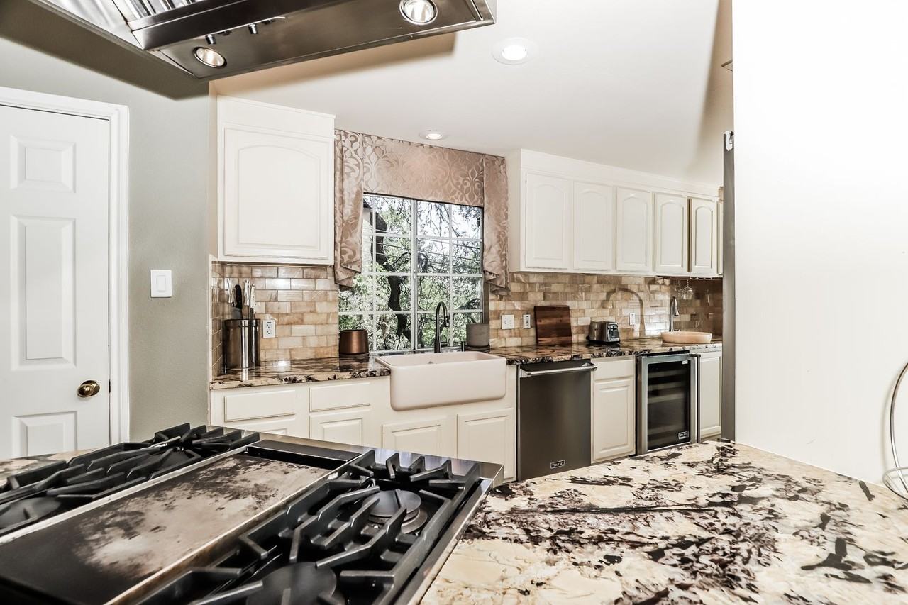 1702 Newning Ave - Photo 6 of 17