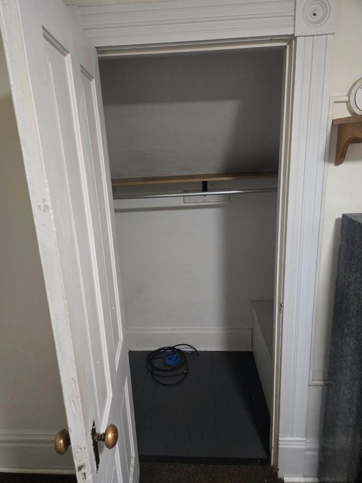 1712 N 22nd St - Photo 6 of 6