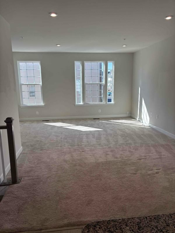 16340 Fife Way - Photo 3 of 11