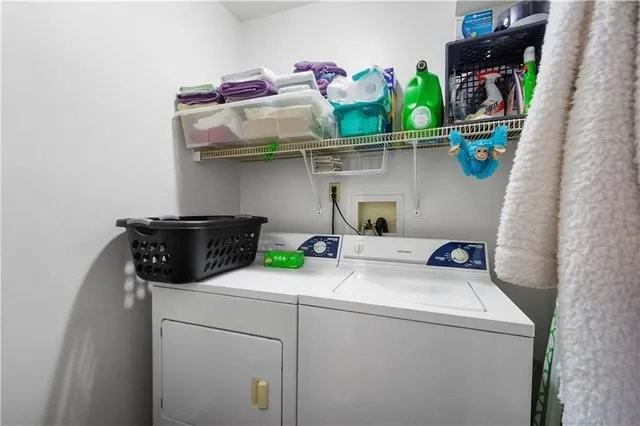 91 Glenbury St #1 - Photo 6 of 7