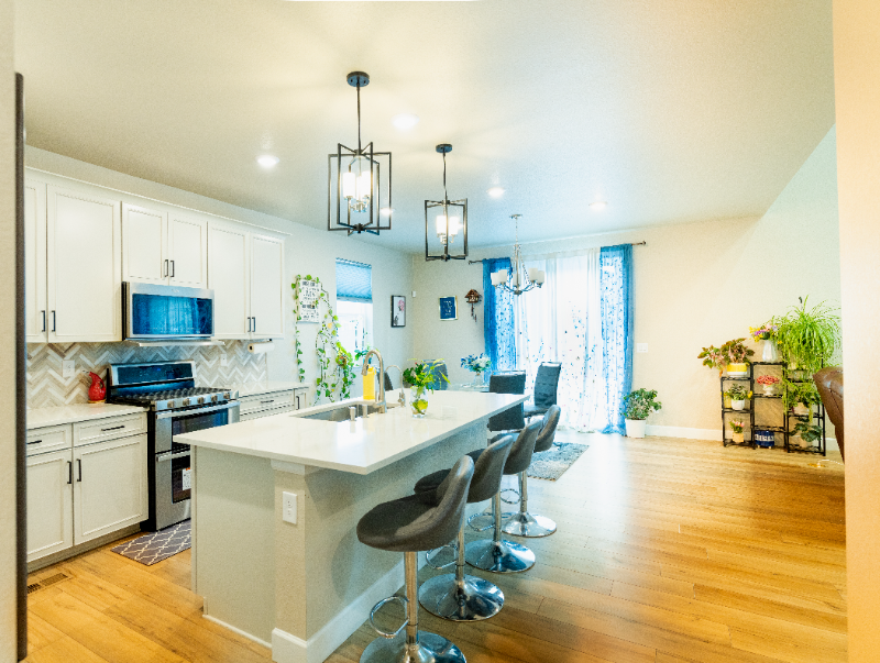 17990 Tree Sparrow Ave - Photo 4 of 19