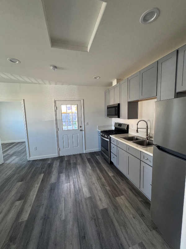 602 E Grant St #A - Photo 6 of 8